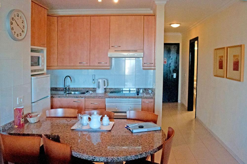 Ramada Residences By Wyndham Costa Adeje Ruang foto