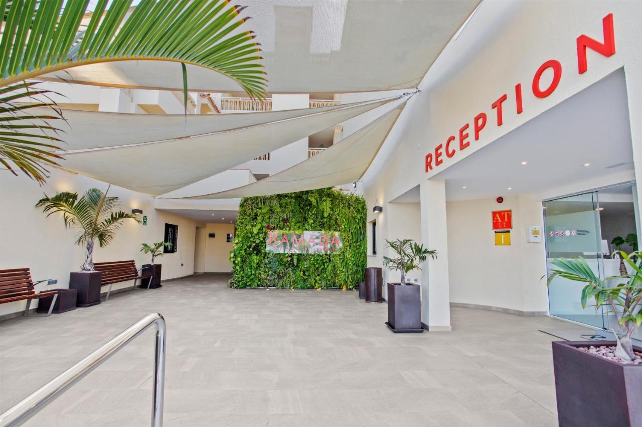 Ramada Residences By Wyndham Costa Adeje Bagian luar foto